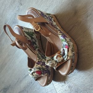 Clarks floral platform sandal